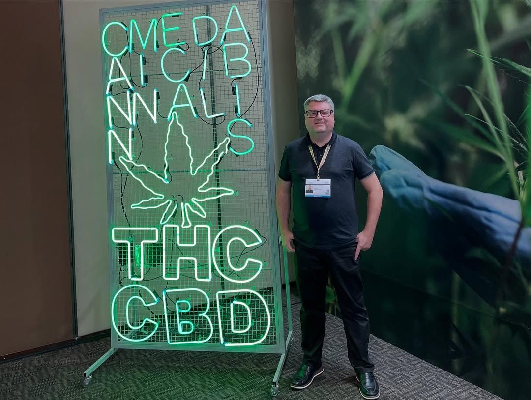 Buscando mais conhecimento no Congresso Brasileiro de Cannabis Medicinal e na Medical Cannabis F.jpg