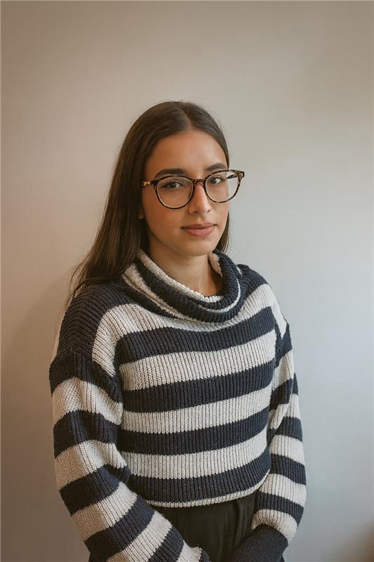 Marina Resende, estagiária de Direito na área de Regulação do escritório Silveiro Advogados.