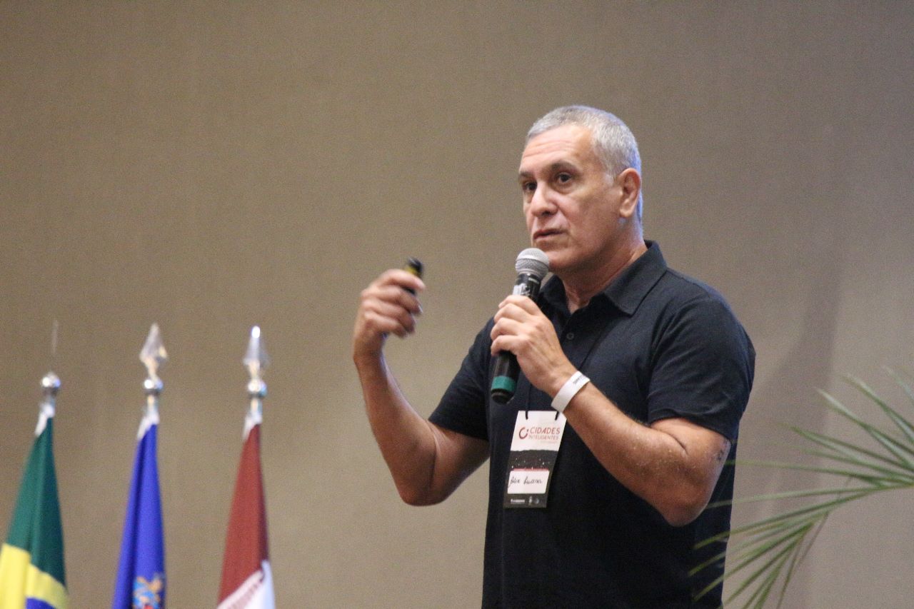 <strong>Inovação e empreendedorismo: A jornada do empresário Alex Lucena, um dos pioneiros no mercado da cannabis no Brasil</strong>