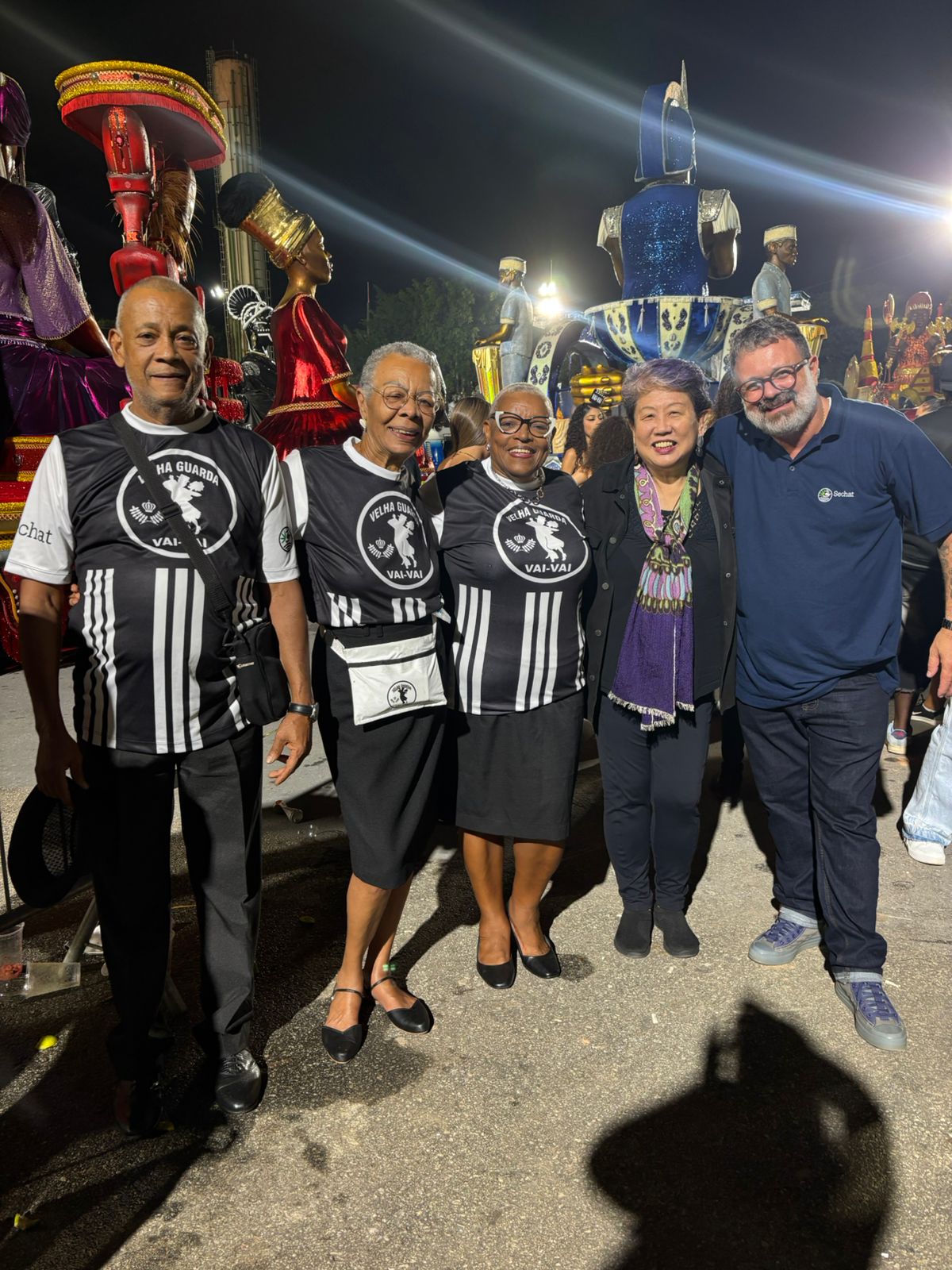 vai-vai-lencos-canhampo-velha-guarda-carnaval-sp-pedro-pierro-margarete-akemi.jpg.jpeg